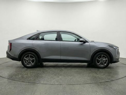 Used 2025 Kia K4 LXS image 11
