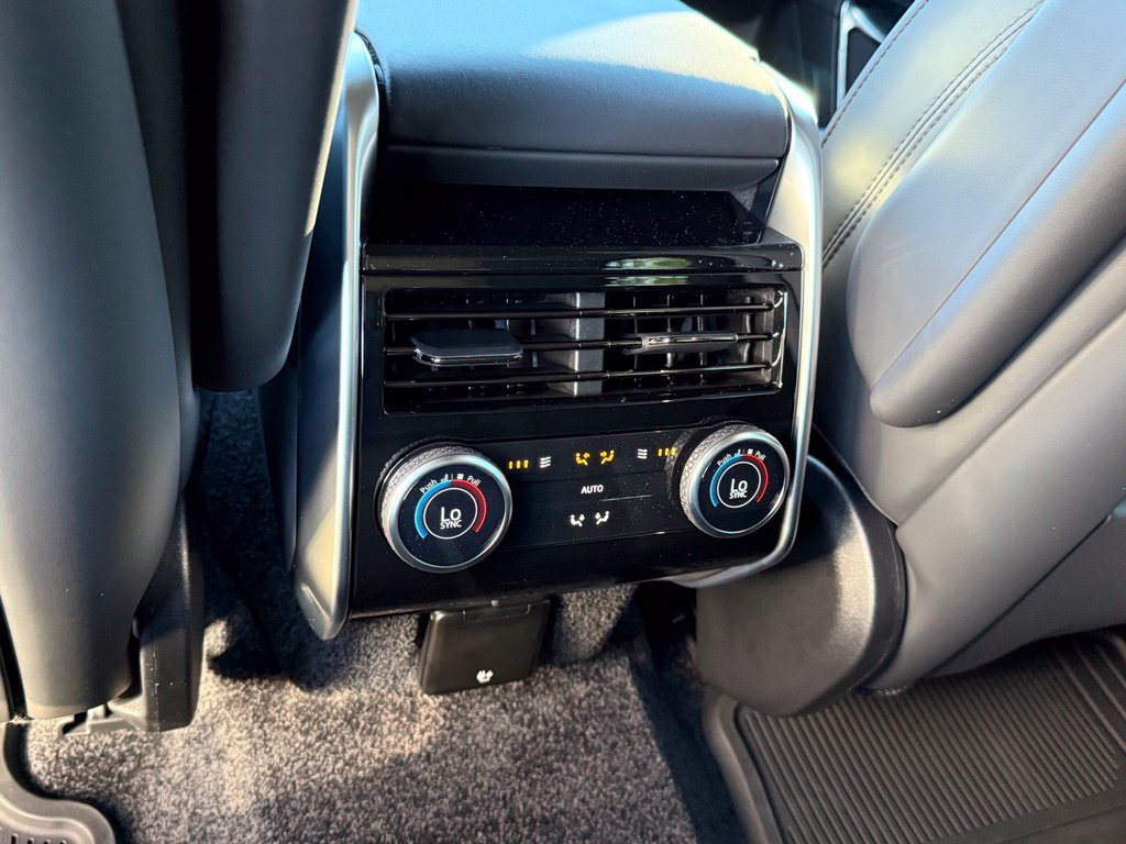 New 2027 Land Rover Range Rover SE AWD/4WD image 32