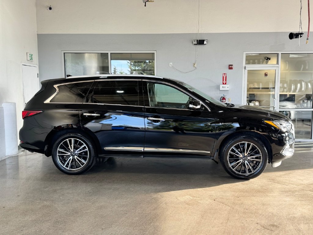 Used 2018 INFINITI QX60 Luxe w/ Premium Plus Package AWD/4WD image 4