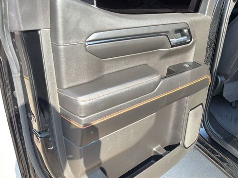 Used 2022 GMC Sierra 1500 AT4 w/ AT4 Preferred Package image 14