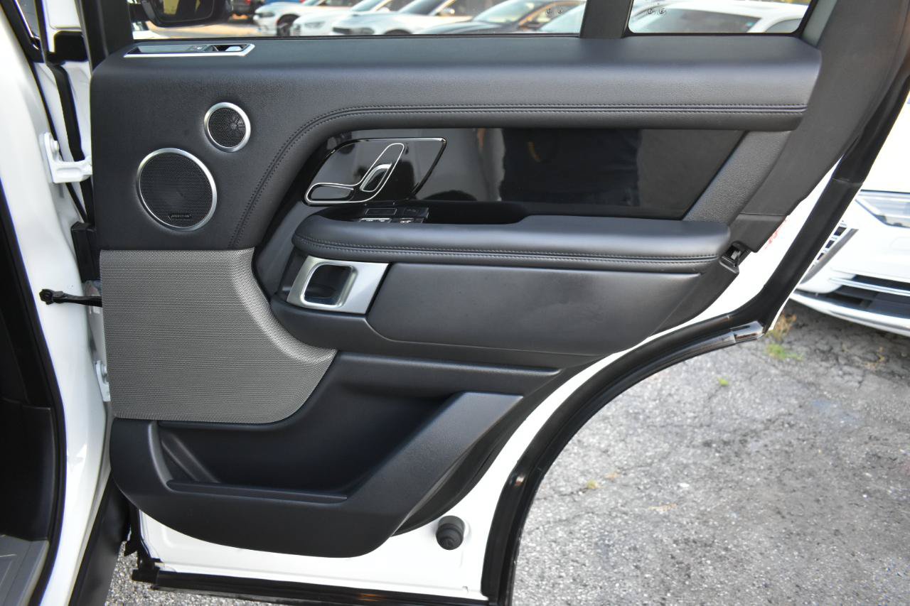 Used 2019 Land Rover Range Rover Supercharged AWD/4WD image 38