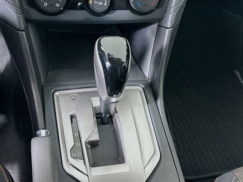 Used 2018 Subaru Crosstrek 2.0i Premium w/ Eyesight System image 24