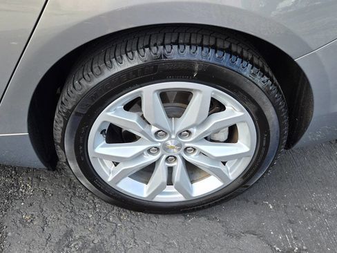 Used 2017 Chevrolet Impala LT w/ Leather Package image 23