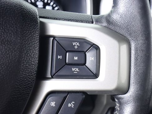 Used 2019 Ford F150 Lariat w/ Equipment Group 502A Luxury image 16