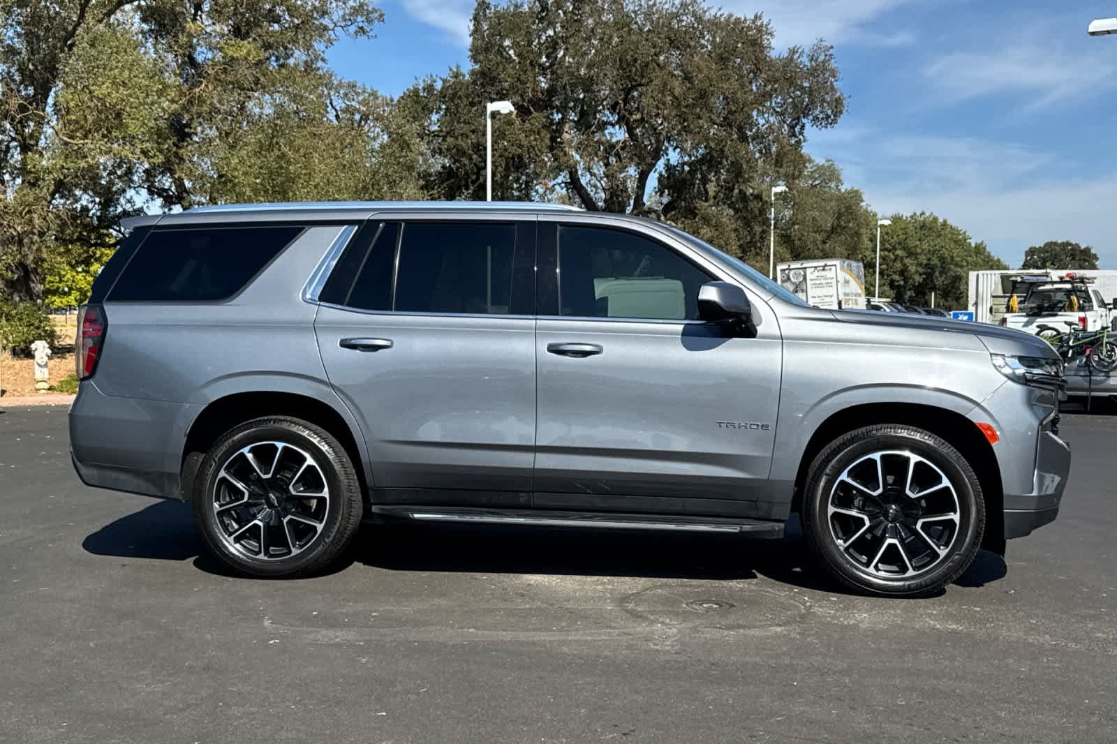 Used 2022 Chevrolet Tahoe LS w/ Driver Alert Package AWD/4WD image 8