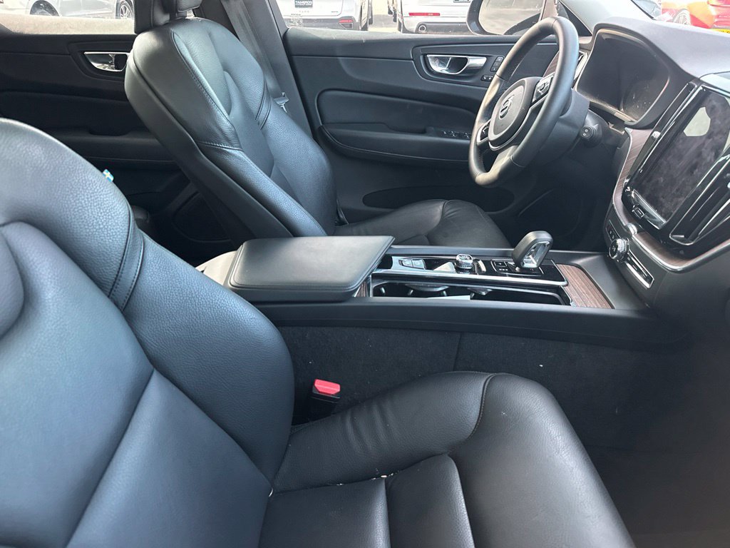 Used 2023 Volvo XC60 B5 Plus w/ Protection Package Premier FWD image 7