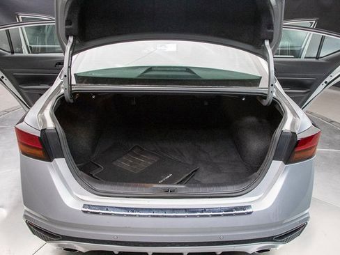 Used 2023 Nissan Altima 2.5 SV w/ SV Premium Package image 19