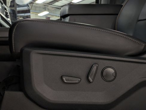 New 2025 Ford F250 Lariat w/ Lariat Ultimate Package image 41