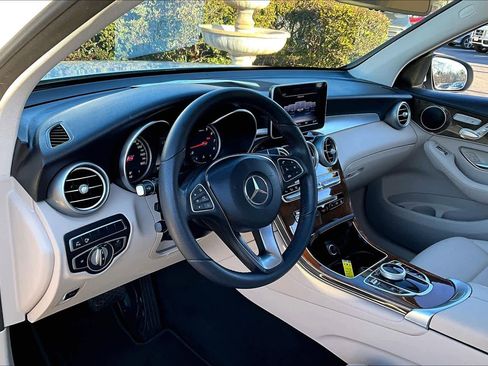 Used 2018 Mercedes-Benz GLC 300 image 17