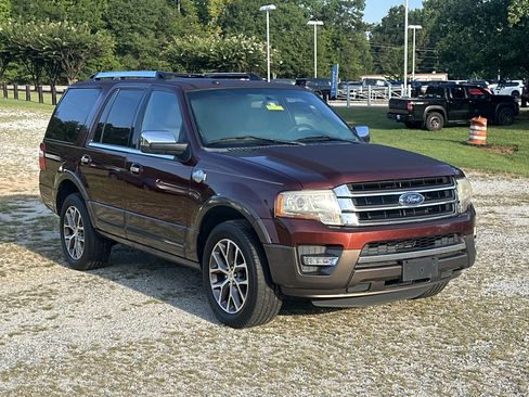 Used 2017 Ford Expedition King Ranch RWD image 3