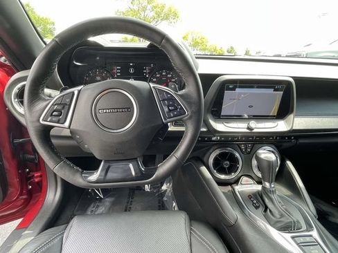Used 2018 Chevrolet Camaro LT RWD image 8