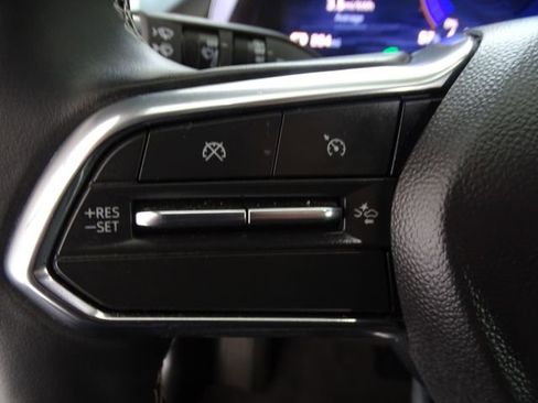 Used 2025 Chevrolet Equinox EV LT w/ Convenience Package FWD image 7