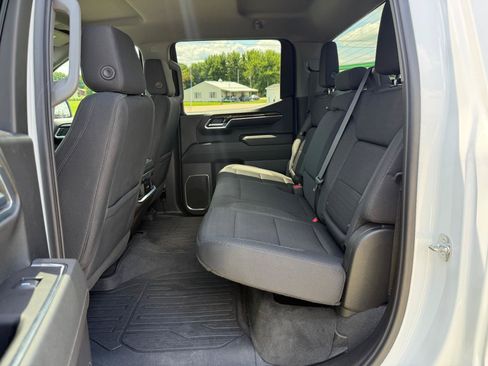 Used 2023 GMC Sierra 1500 Elevation AWD/4WD image 13
