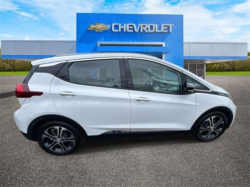 Used 2017 Chevrolet Bolt Premier w/ Driver Confidence II Package image 7