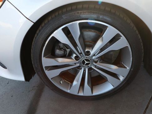 Used 2018 Mercedes-Benz CLA 250 image 41