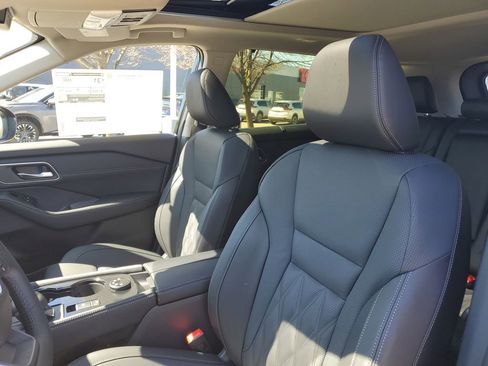 New 2026 Nissan Rogue Platinum AWD/4WD image 11
