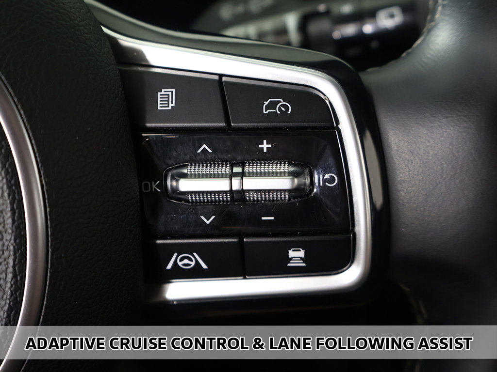 Used 2024 Kia Sorento S AWD/4WD image 4
