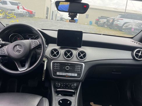 Used 2019 Mercedes-Benz CLA 250 4MATIC image 10