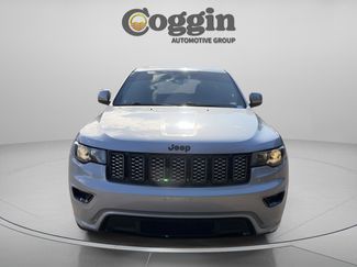 Used 2018 Jeep Grand Cherokee Altitude video 1