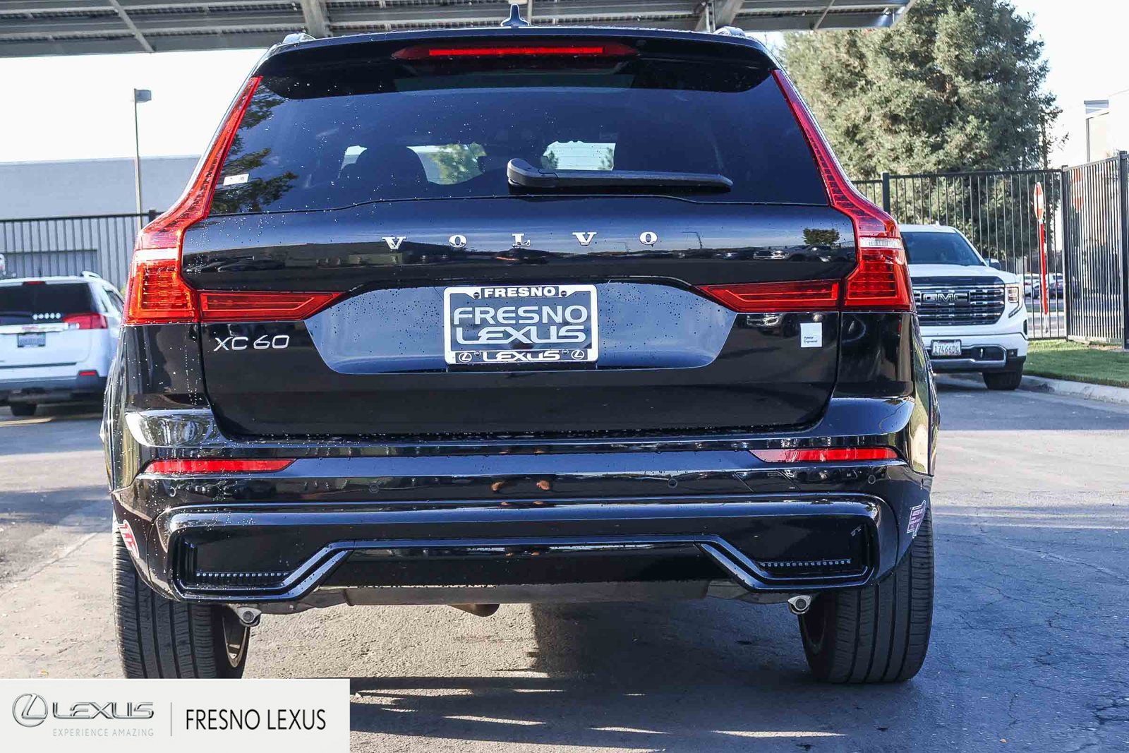 Used 2022 Volvo XC60 T8 Polestar AWD/4WD image 5