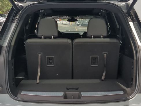 Used 2024 Cadillac XT6 Luxury FWD image 35