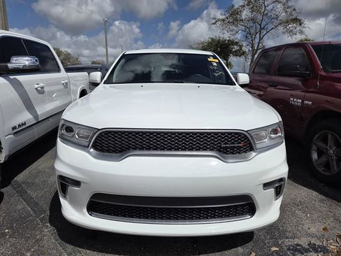 Used 2022 Dodge Durango SXT w/ Anodized Platinum Package image 2