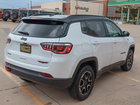 Used 2026 Jeep Compass Trailhawk AWD/4WD image 5