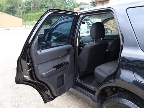 Used 2009 MAZDA Tribute i Sport FWD image 17