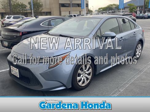 Used 2020 Toyota Corolla LE image 1