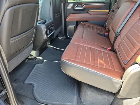 Used 2025 GMC Sierra 2500 Denali Ultimate image 20