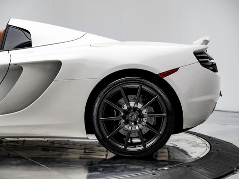 Used 2013 McLaren MP4-12C Spider image 9