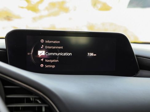 Used 2022 MAZDA MAZDA3 s FWD image 28