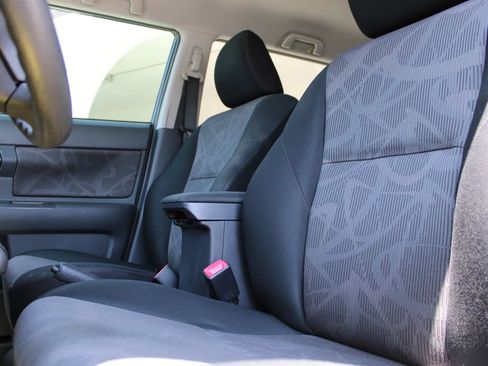 Used 2014 Scion xB FWD image 10