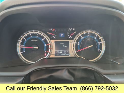 Used 2018 Toyota 4Runner TRD Off-Road Premium image 19