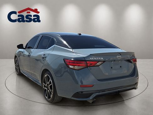 Used 2025 Nissan Sentra SR FWD image 2