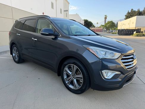 Used 2015 Hyundai Santa Fe GLS w/ Option Group 03 FWD image 3