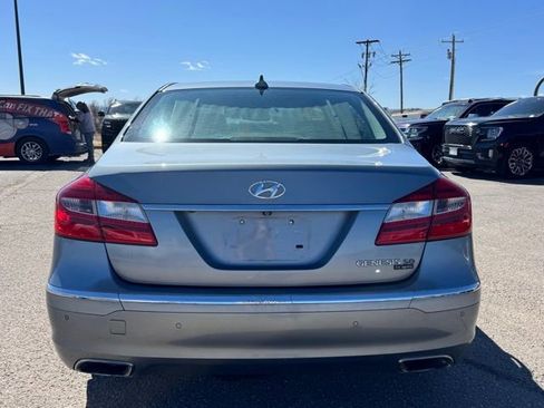 Used 2014 Hyundai Genesis 5.0 R-Spec RWD image 4