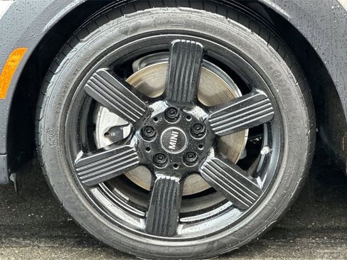 Used 2023 MINI Cooper S w/ Signature Upholstery Package image 24