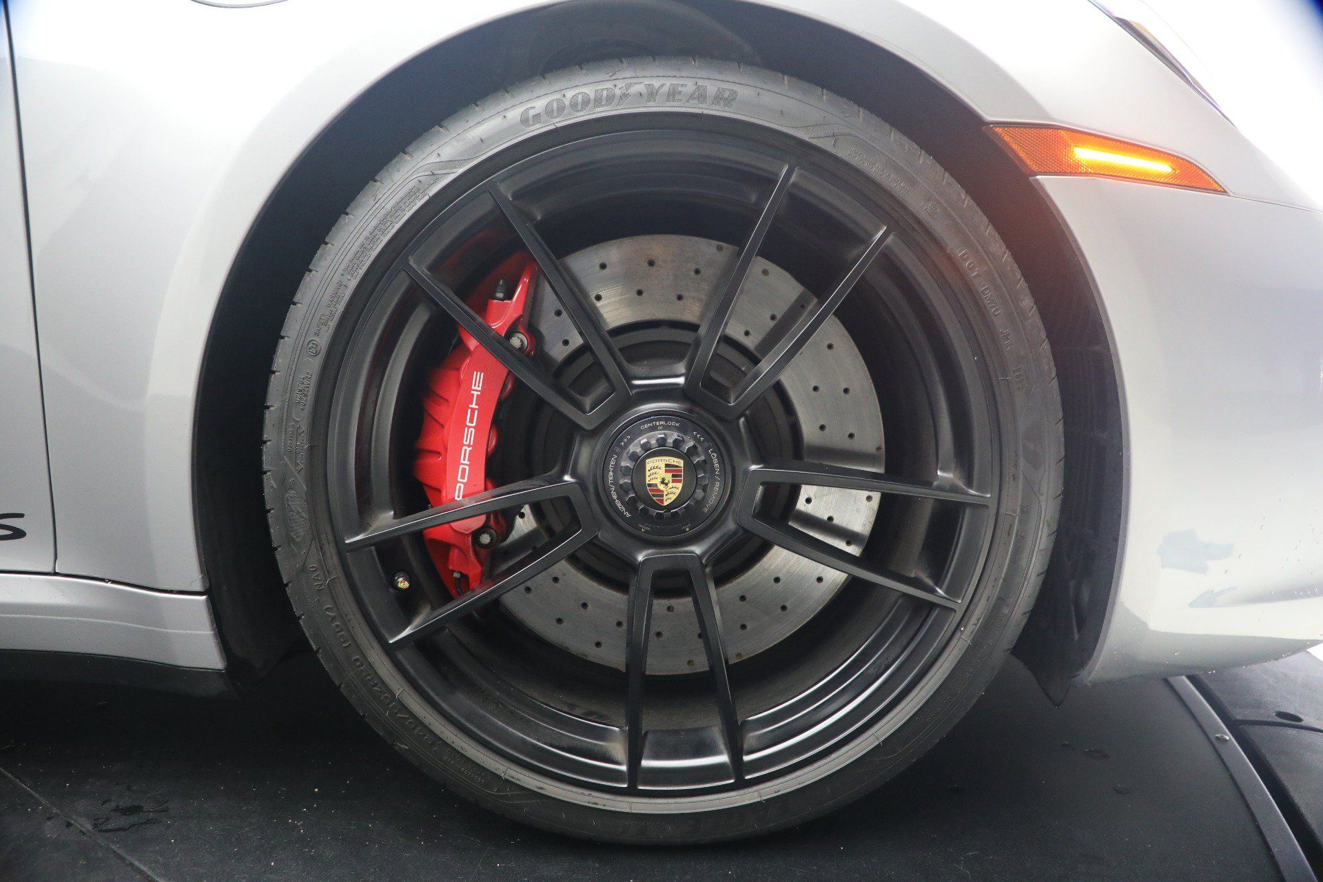 Used 2024 Porsche 911 Carrera GTS RWD image 38