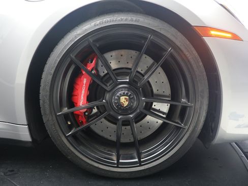 Used 2024 Porsche 911 Carrera GTS RWD image 38