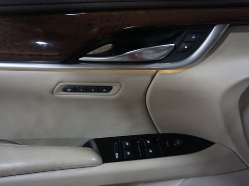 Used 2014 Cadillac XTS Vsport Premium AWD/4WD image 3