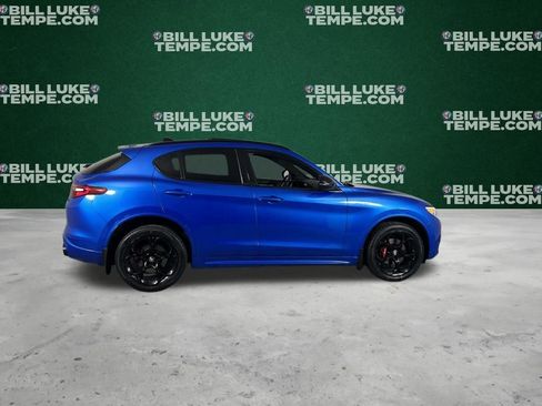 Used 2023 Alfa Romeo Stelvio Veloce image 4