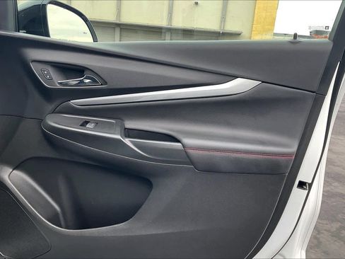 Used 2023 Chevrolet Bolt EUV LT w/ Convenience Package image 26
