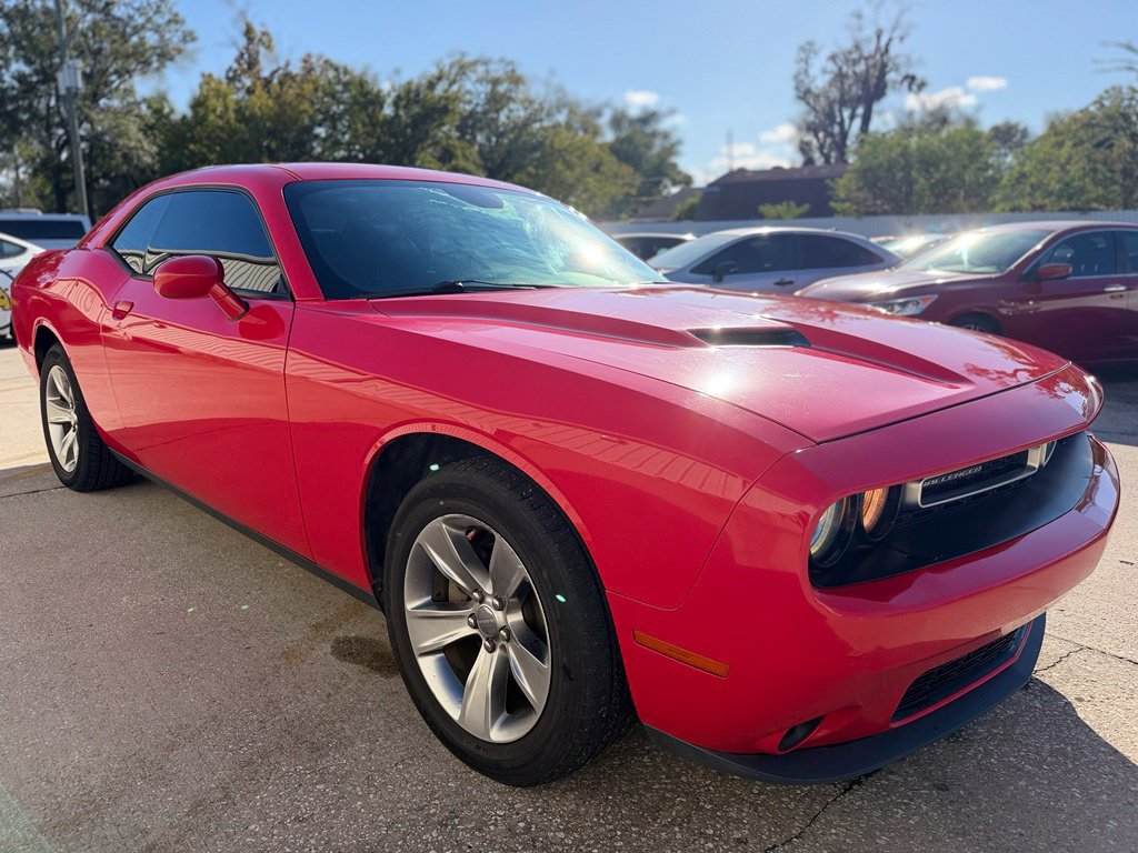 Used 2019 Dodge Challenger SXT RWD image 8