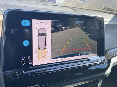 New 2026 Volkswagen Atlas SE FWD image 26