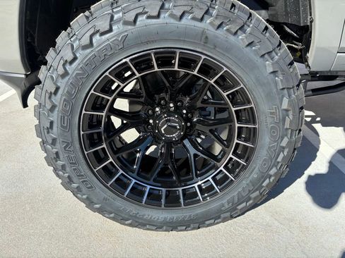 Used 2026 RAM 2500 Laramie w/ Night Edition image 8