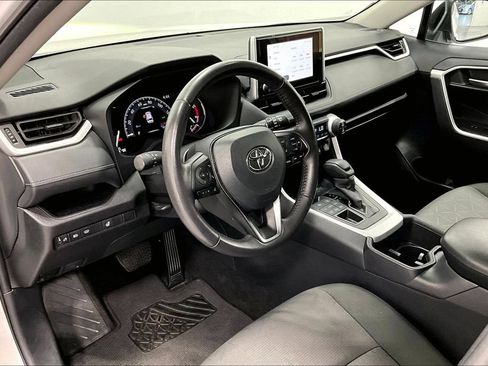 Used 2025 Toyota RAV4 XLE w/ Weather Package AWD/4WD image 15