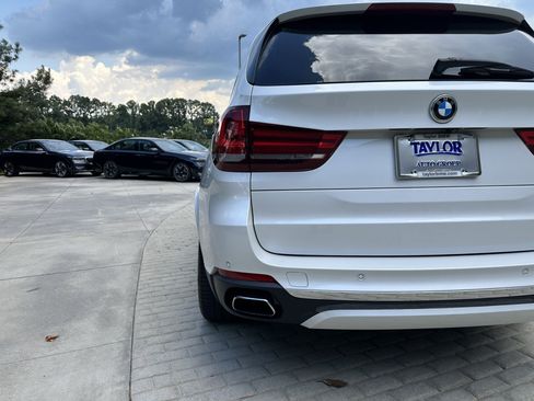 Used 2018 BMW X5 xDrive50i AWD/4WD image 19