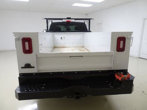 Used 2019 Ford F250 XL w/ Power Equipment Group image 5