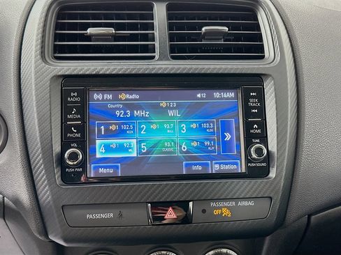 Used 2020 Mitsubishi Outlander Sport ES FWD image 14